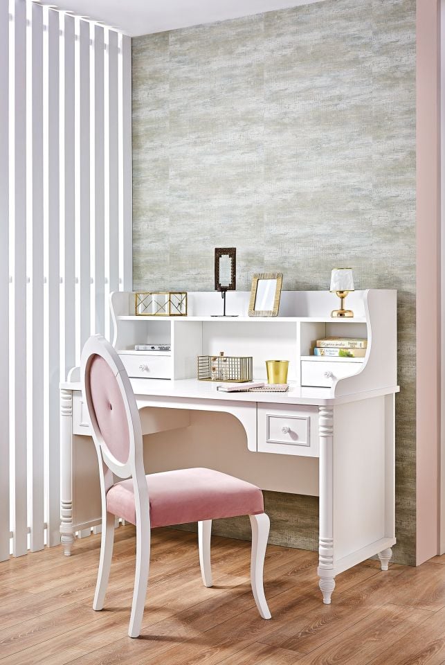 Nil Study Desk