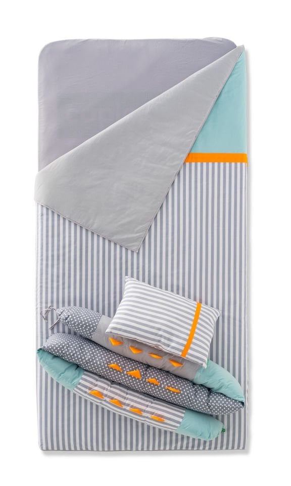 Bird House Bed Cover