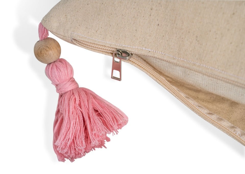 Pembe Püsküllü Yastık