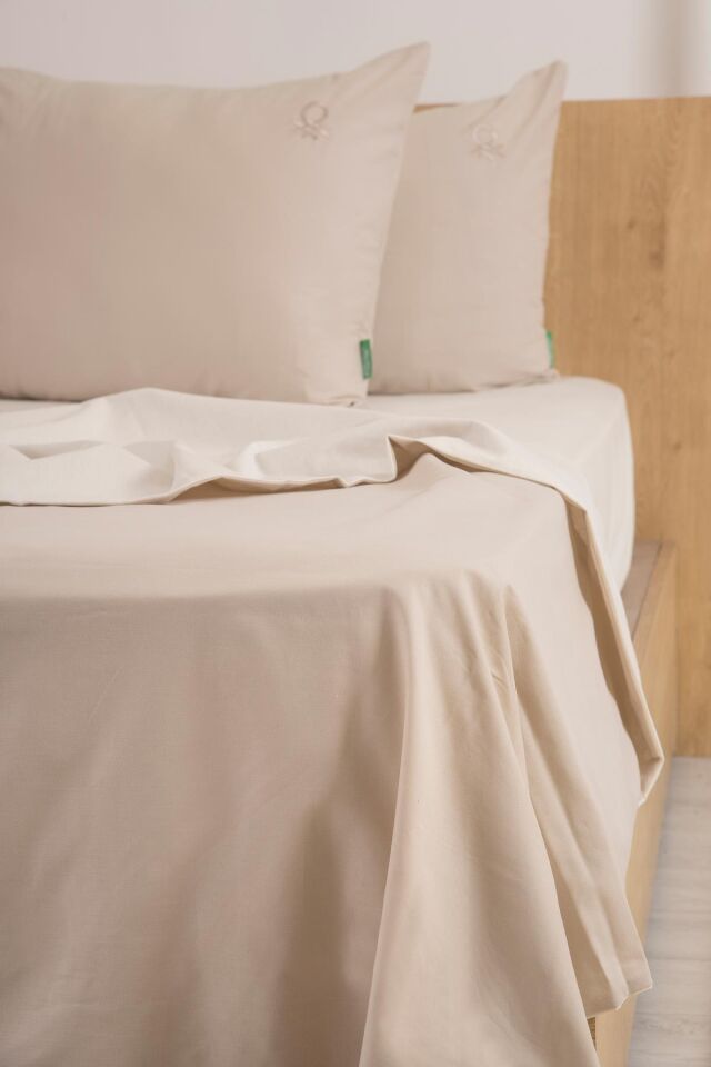 Benetton Nevresim Takımı Bej