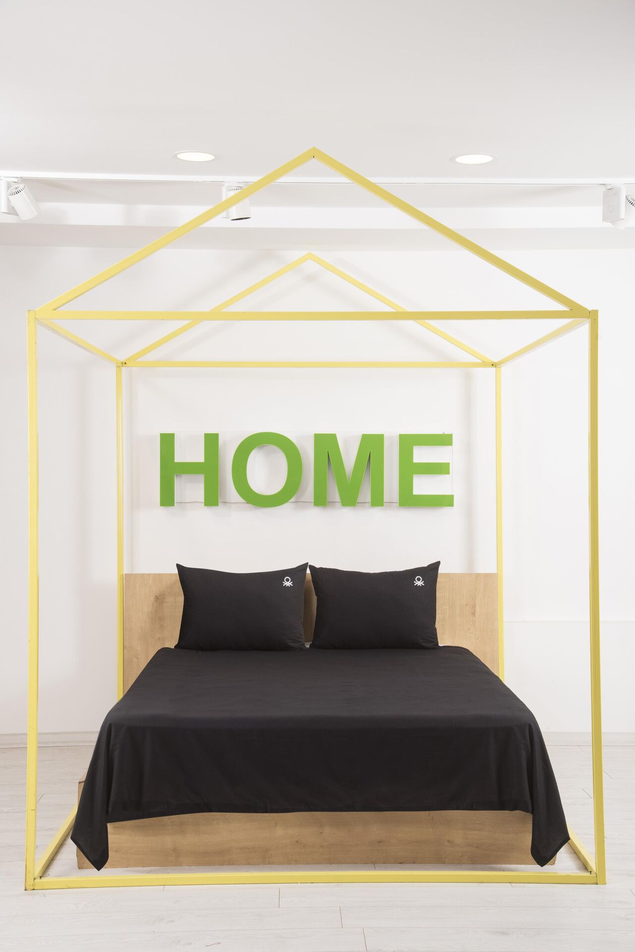 Benetton Nevresim Takımı Siyah