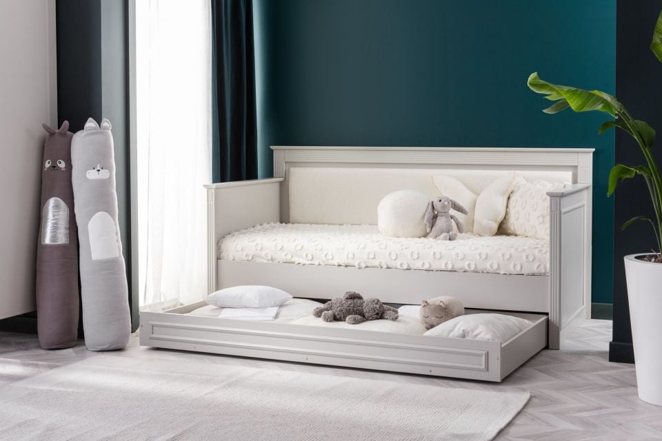 Effie Pull-out Bed