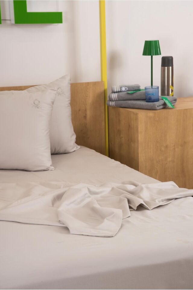 Benetton Nevresim Takımı Çift Kişilik Açık Gri