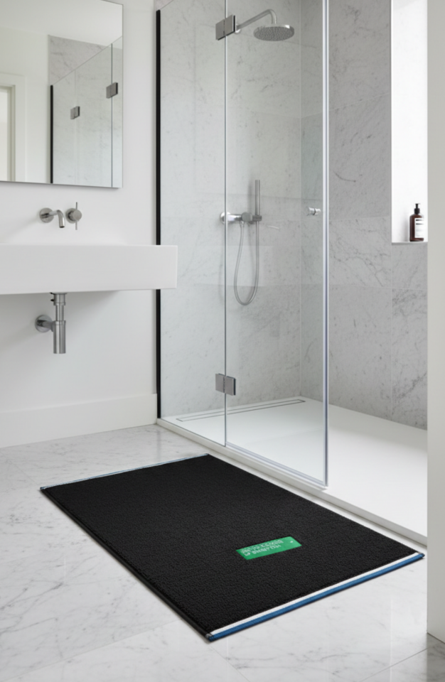Benetton Bathroom Mat Black