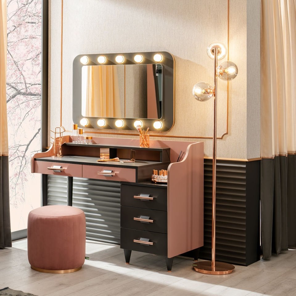 Valencia Ayaklı Aydınlatma