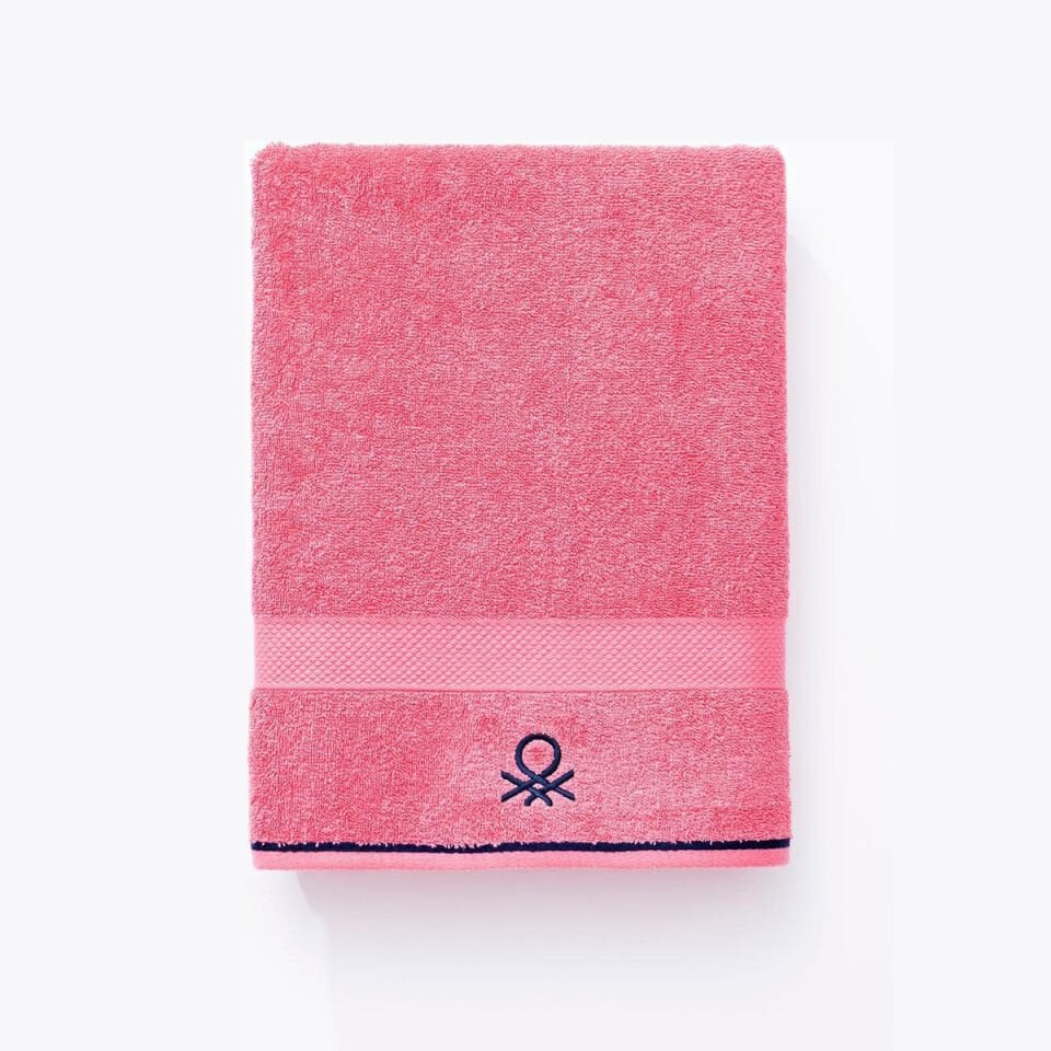 Benetton Pink Bath Towel