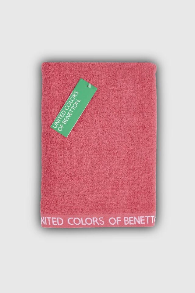 Benetton Pink Bath Towel