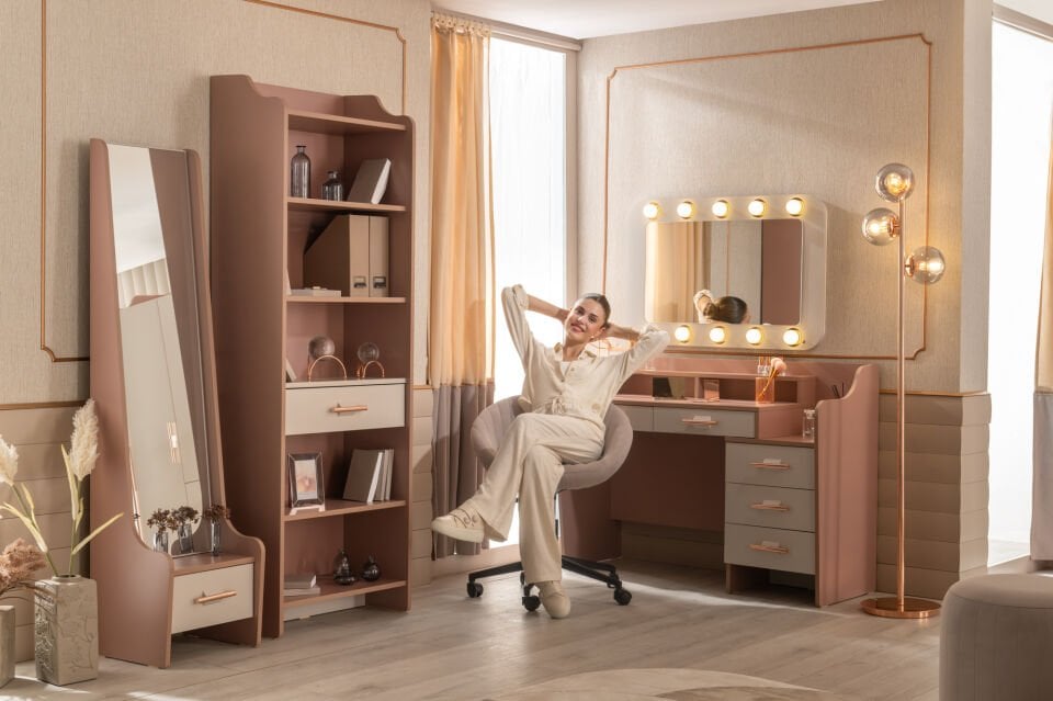 Estella Bookshelves