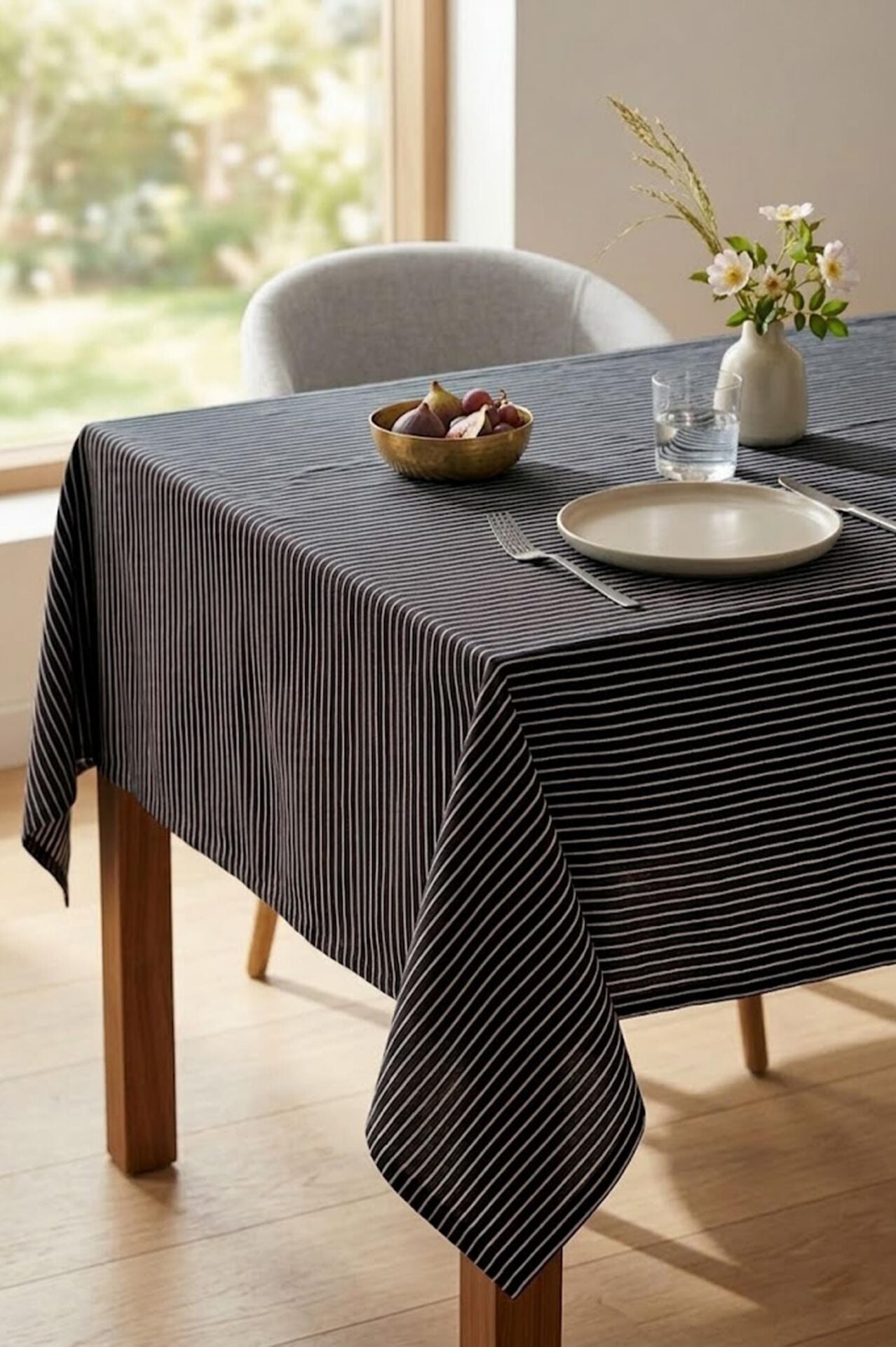 Benetton Masa Örtüsü Çizgili Siyah