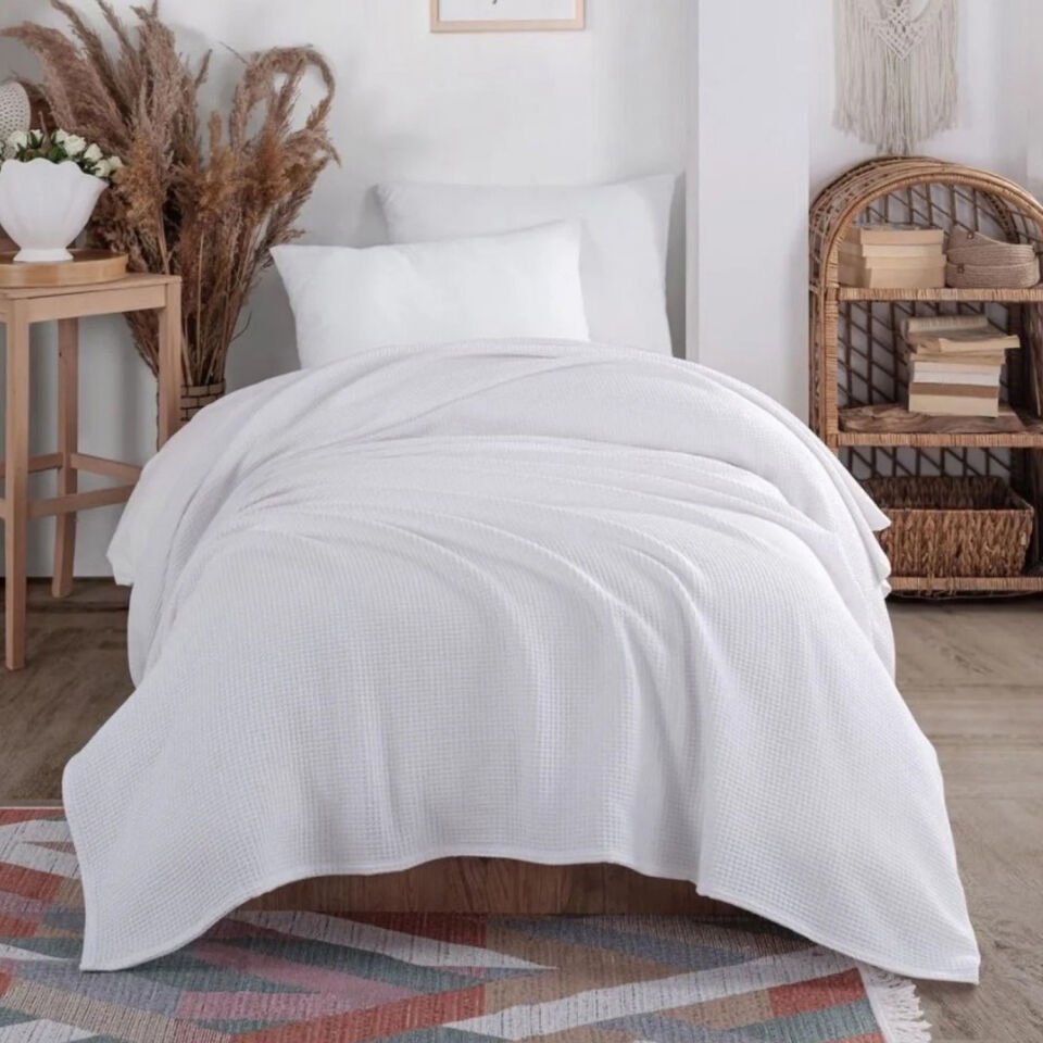Pula Pike 160x230cm White