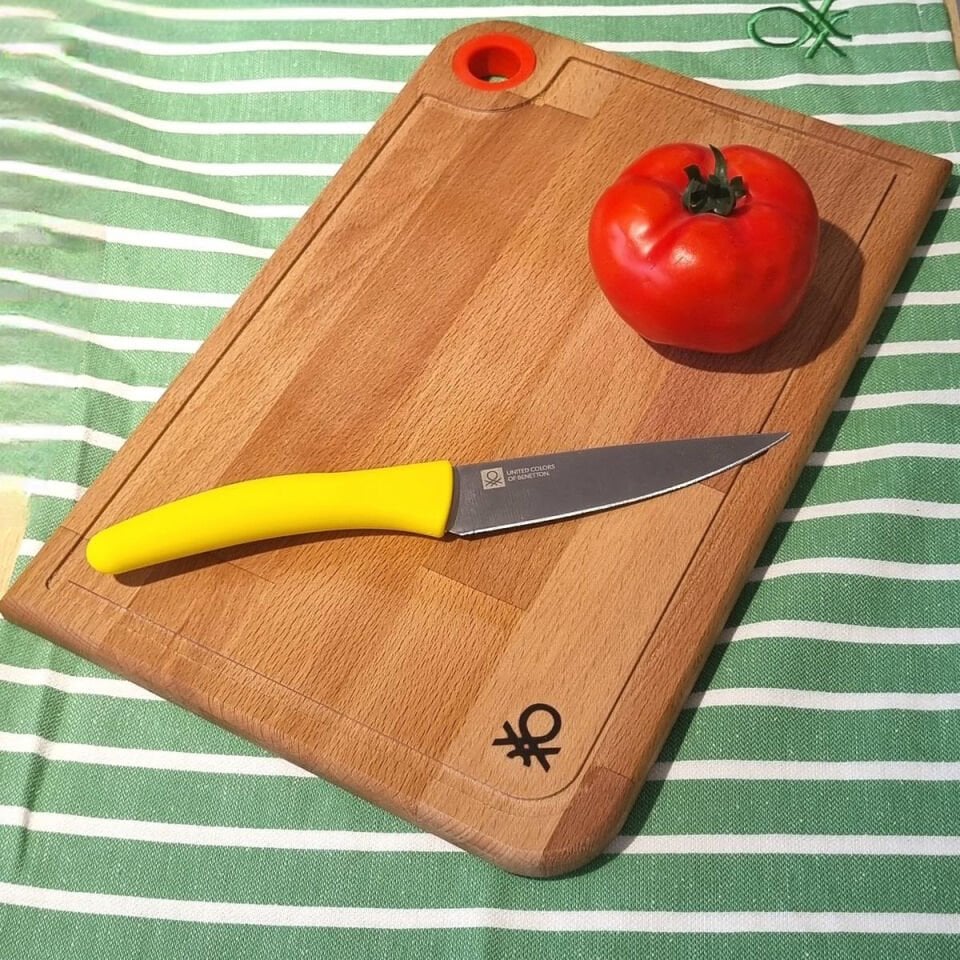 Wooden Cutting Board 22x33cm Red