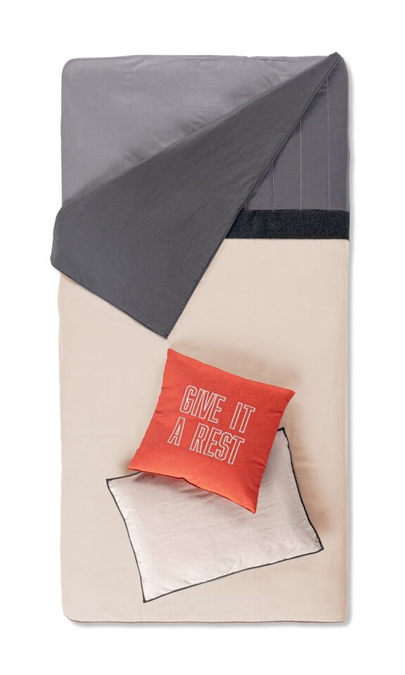 Motto Bed Cover