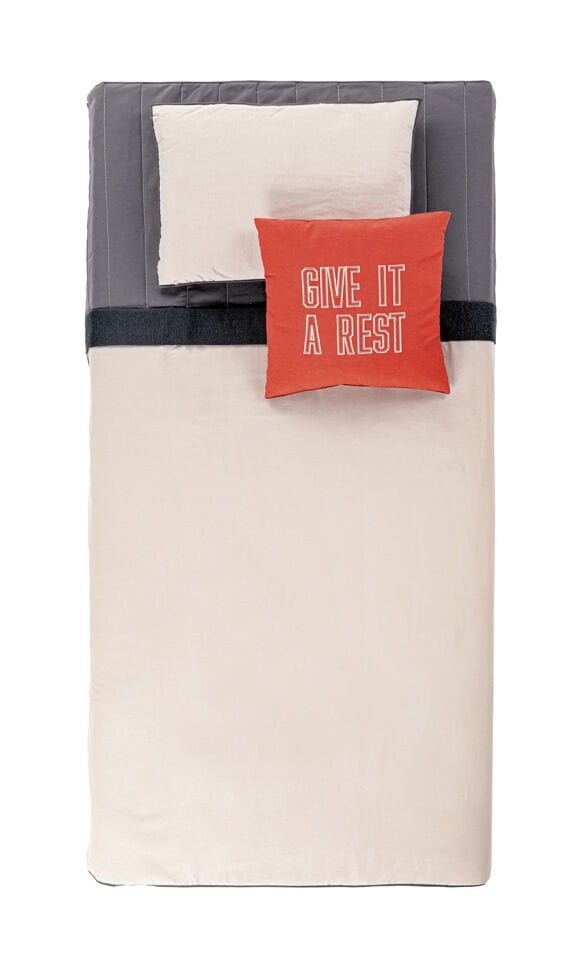 Motto Bed Cover