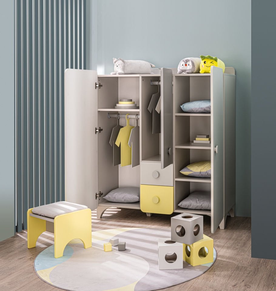 Minia 3 Doors Montessori Wardrobe