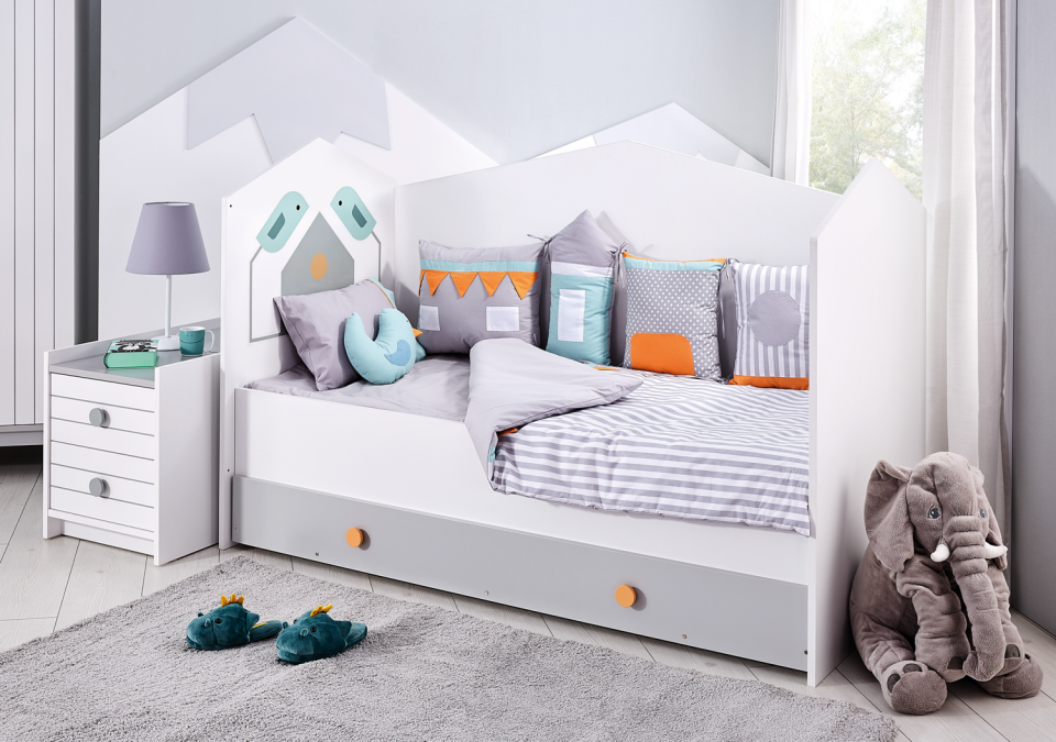 Bird House Convertable Bed 70x170cm